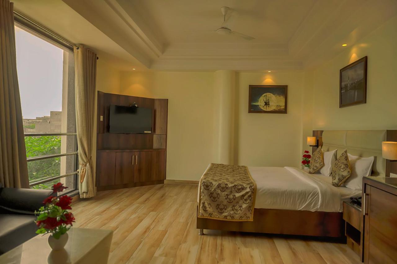 Hotel Hira Inn-10Mins From Railway Station & Bus Station Prayagraj Exterior foto